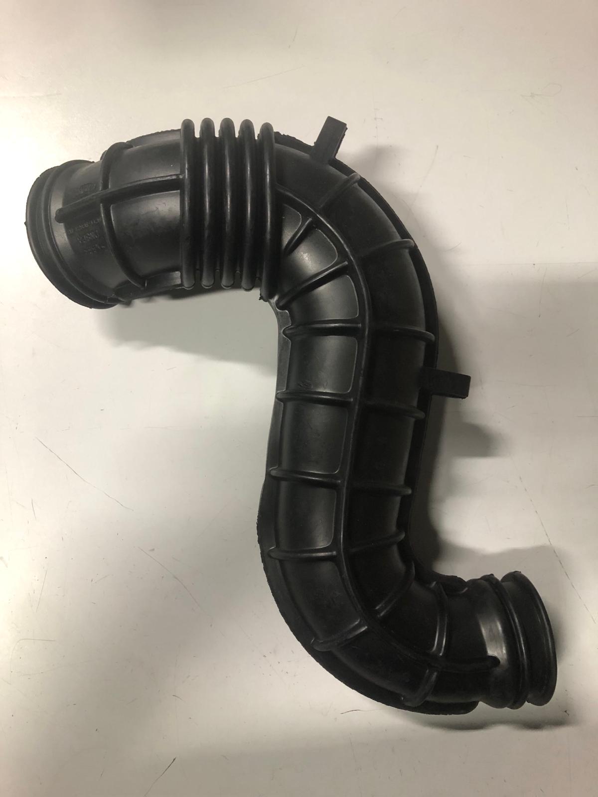 6C11 9C623 BC HAVA FİLTRE HORTUMU TRANSİT V347 ORJİNAL 