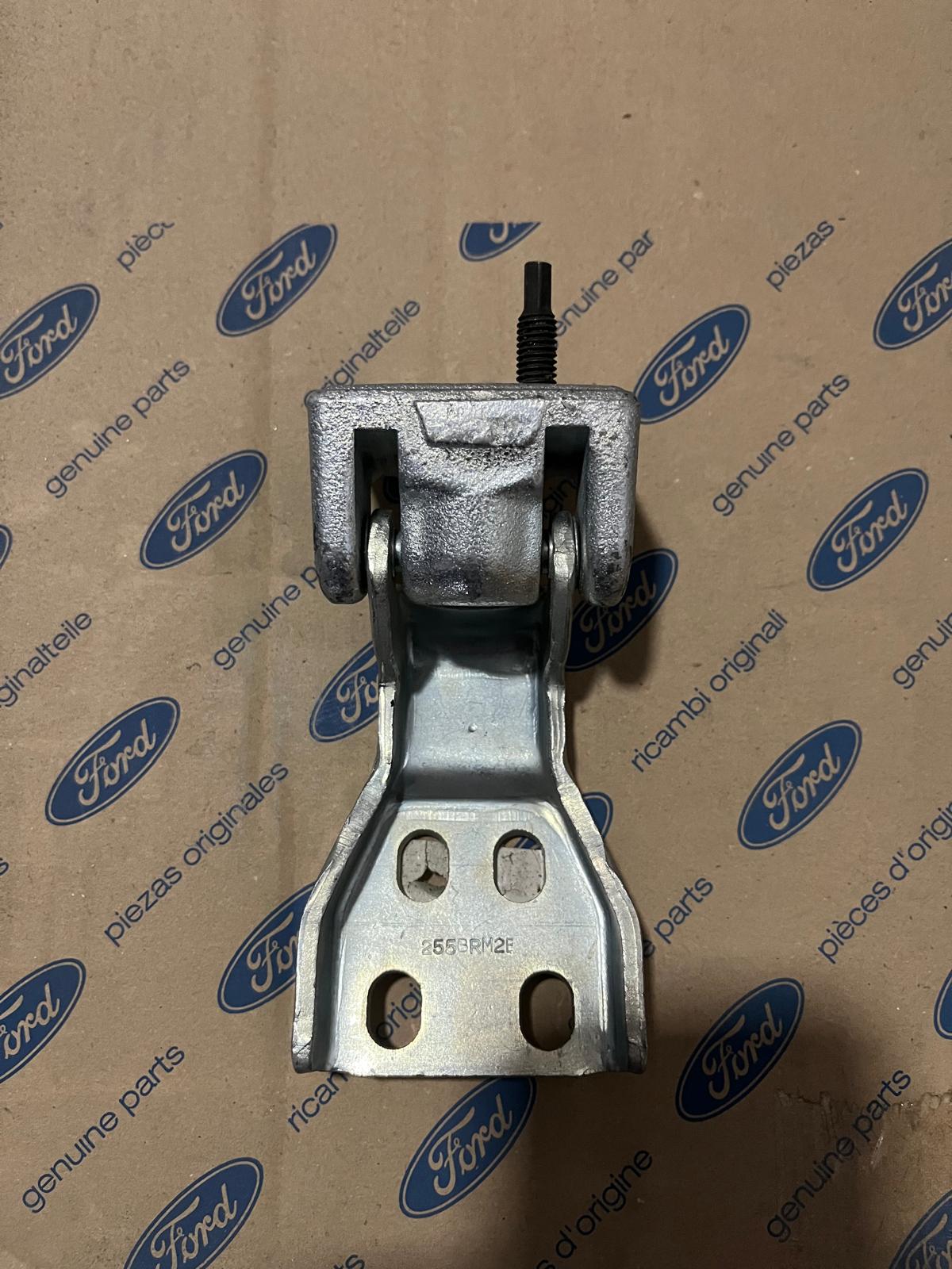 YC15 V429A14 AJ  TRANSİT SAĞ ALT ARKA KAPI MENTEŞESİ V184/V347 